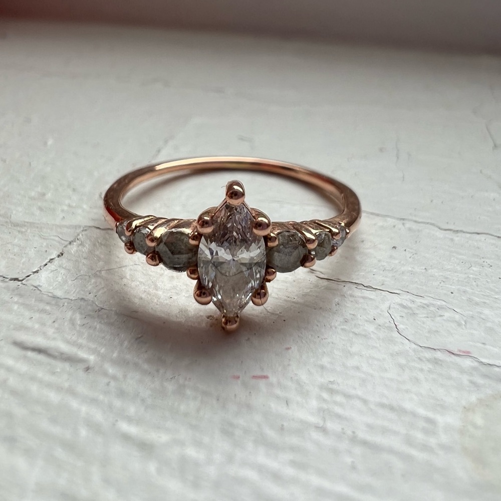 ROSE GOLD DIAMOND RING
